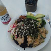 Delicious vegan sushi bowl salad at SLA - Catharijne in Utrecht