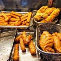 Curry puff etc at Delisnacks 德利食 - Shunfu Mart in Central Singapore