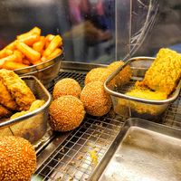 Sesame balls etc at Delisnacks 德利食 - Shunfu Mart in Central Singapore