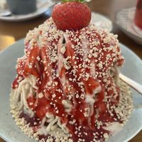 Spaghetti Eis mit Sahne   at art & wEISe in Monheim Am Rhein