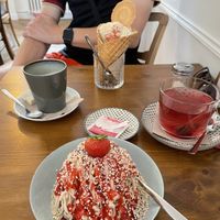 Chai Latte, Frauenpower Tee, Eisbecher   at art & wEISe in Monheim Am Rhein