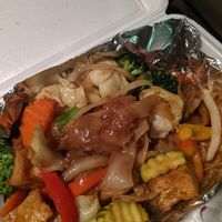 Pad Z Ew with tofu and veggies. 😍 Ask for it vegan. at Rice by Mama 2 in Ventura