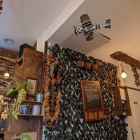 Ambiance éclectique et confortable at Restaurant Vege in Paris