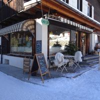 Exterior at Café LIV in Murren