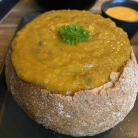 Bombay bowl with vegan sriracha mayo  at San Francisco Bread Bowl in Oslo