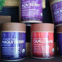 Organic powders at O Smoothiebar & Market in Ovalle