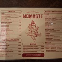 Carta, señala las opciones veganas. at Namaste in Bayonne