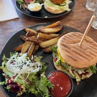 Beyond Meat & Bhalu-Burger  at Bhalu in Nijmegen