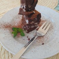 Raw vegan brownie at Bio.Tequim Vegetariano Restaurante in Tavira