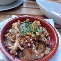Mushrooms pil-pil at El Vegetariano de la Alcazabilla in Malaga