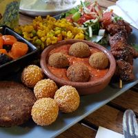 Plato variado de tapas at El Vegetariano de la Alcazabilla in Malaga