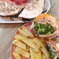 Burrito con tempeh y quesadillas de pulled pork at Edgy Veggy in Sofia