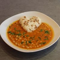 Bohnensuppe mit Reis oder ohne Reis 100% vegan  at Onnumara Cigköfte in Kufstein