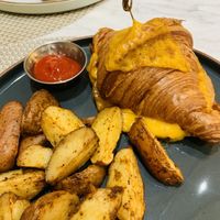 🐊   at L'Artisane Creative Bakery in Coral Gables