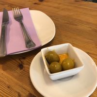 olives as an amuse bouche  at La Voladora in Alicante