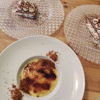 Crema catalana y milhojas at La Voladora in Alicante