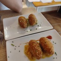 Croquetes at La Voladora in Alicante