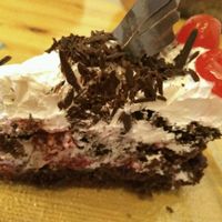 pastel selva negra at La Voladora in Alicante