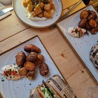  at Les Bols d'Antoine in Paris