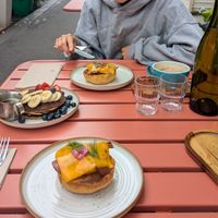  at Les Bols d'Antoine in Paris