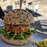 peanut butter, rocket salad, creamy cheese and other delicious elements 🫐 at The Wild Note in Bordeaux