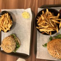 Plates  at The Wild Note in Bordeaux