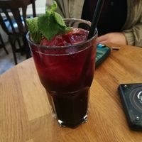 Heidelbeer Eistee at Erdapfel in Hamburg