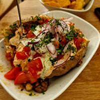 Chickpea masala loaded potato at Erdapfel in Hamburg