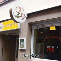 The look of the restaurant from outside. 
This is there facebook page
http://www.facebook.com/pages/Lovinghut-M%C3%A1laga/407899052630513?ref=stream at Loving Hut in Malaga