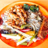Kuey teow bee hoon mee with dishes at Su Zhi Yuan 素之缘 in Central Singapore