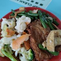 Such a wonderful and delicious dishes. Great veg place in the city😋😉 at Xiu Fa Zhai Vegetarian in Central Singapore