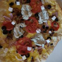 Nagyon király az új görög vegán pizza! at Veganeria in Budapest