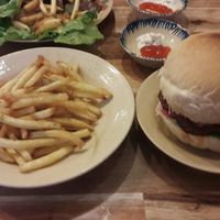 Delicious burger at Chay Nha Toi in Ho Chi Minh City