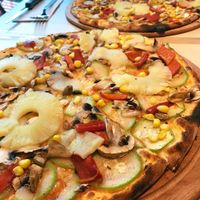 Vegan Pizza at Yumm Pizza in Istanbul