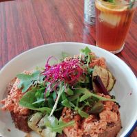 Bread with carrott hummus at Living in Geel