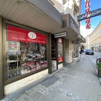 Storefront  at Konditorei Jindrak in Linz