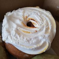 Donut pie de limón at Donut Corp - Nueva Los Leones in Santiago