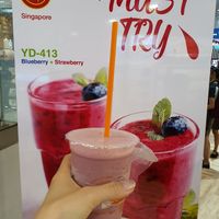 Blueberry + Strawberry at SF Fruits & Juices - Waterway Point in Northeast Singapore