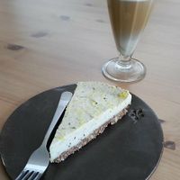 Lemonchesecake with Latte Macchiato at Wildgroei in Delft