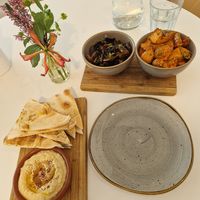 Mushrooms, potatoes, houmous and flatbread at South Street Kitchen in Sheffield