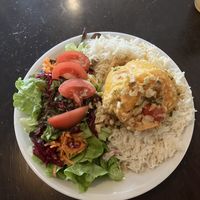 Vegan stuffed pepper   at Mondo DELI in Darmstadt