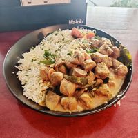 Soja Geschnetzeltes mit Gemüse und Reis at Mondo DELI in Darmstadt