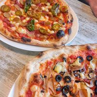 Pizza Diavola at Verde Rucola in Cordoba