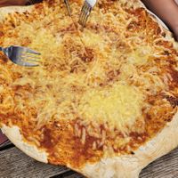 'Pizza Margherita' with plant-based cheese upon request (not written in the menu) at Locanda in Wurzburg