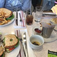 Vegan version of vegetable powerhouse sandwich (on left) and green tea at Food 101 in Gettysburg