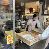 making the mochi in front of you  at Nakatanidou in Nara