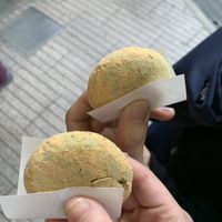 Mugwort mochi at Nakatanidou in Nara