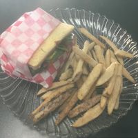 Sandwich and fries at The Reizod Vegan Experience in Columbia