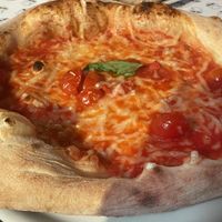 Vegan cheese pizza  at Mister Pizza - Duomo in Florence