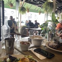 Restaurant on a crowded brunch day very comfortable  at Flore in Los Angeles